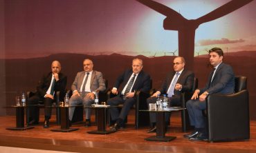 الاستثمار في الطاقة المتجددة..مؤتمر الاستثمار الثاني في قطاع الكهرباء